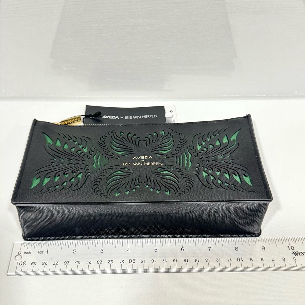 AVEDA IRIS VAN HERPEN SYNTOPIA COSMETIC POUCH NEW With Tag - Picture 3 of 7